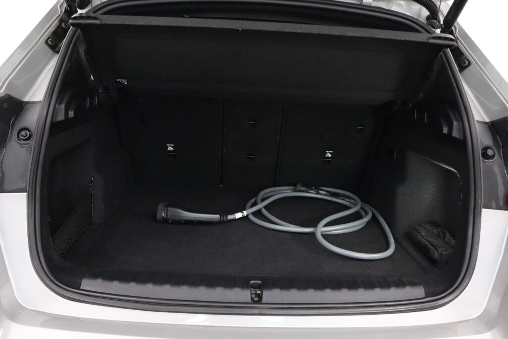BMW X1 2023 U11 25e xDrive Charged Edition M Sport / ALV / Suomiauto / Sähkökoukku / H&K / P.kamera / Lämpöratti / Sport-penkit