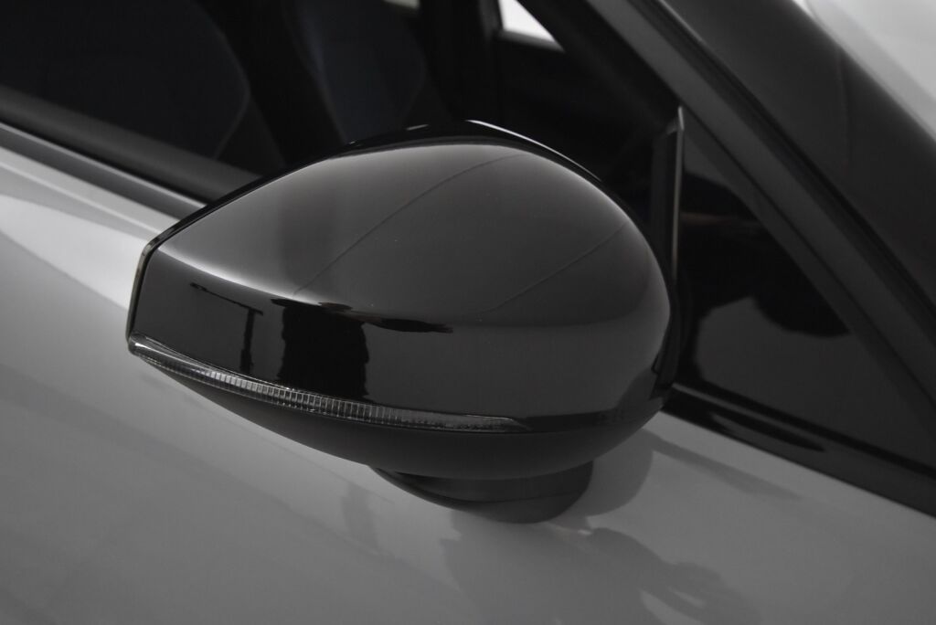 Volvo EX30 2024 Twin Performance Plus / BLIS / Pilot Assist / Harman Kardon / Suomiauto / - RAHOITUS TÄHÄN AUTOON VAIN 3.99% - 