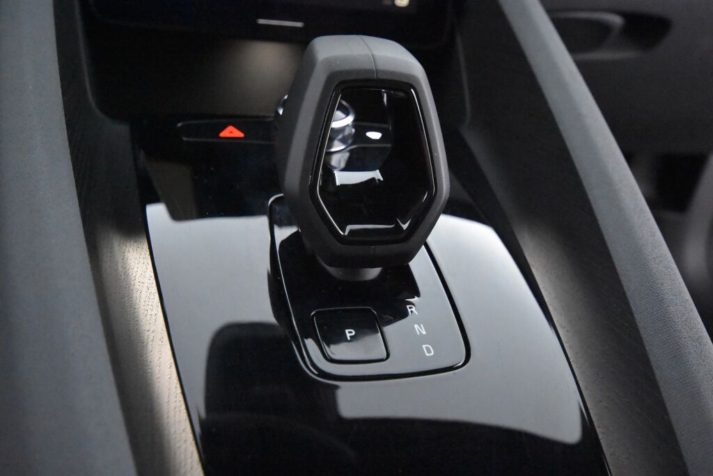 Polestar 2 2020 Launch Edition 300kW 78kWh / HarmanKardon / Pilot Plus Paketti / Panorama kattoikkuna