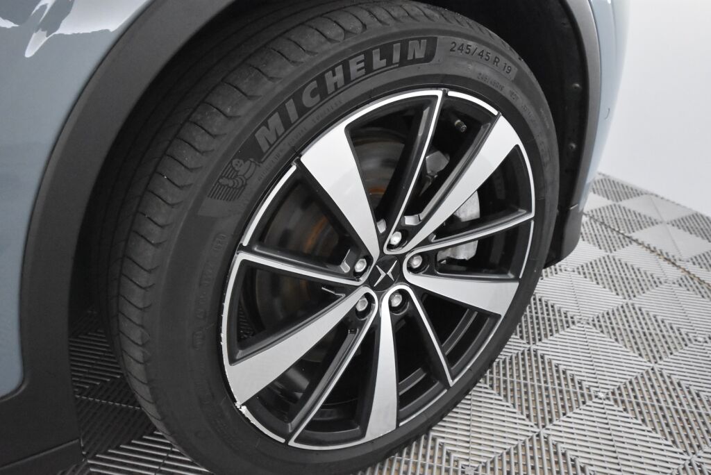 Polestar 2 2020 Launch Edition 300kW 78kWh / HarmanKardon / Pilot Plus Paketti / Panorama kattoikkuna