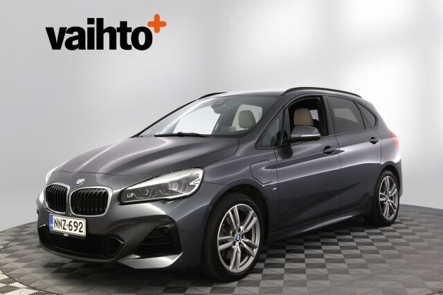 BMW 225 2020