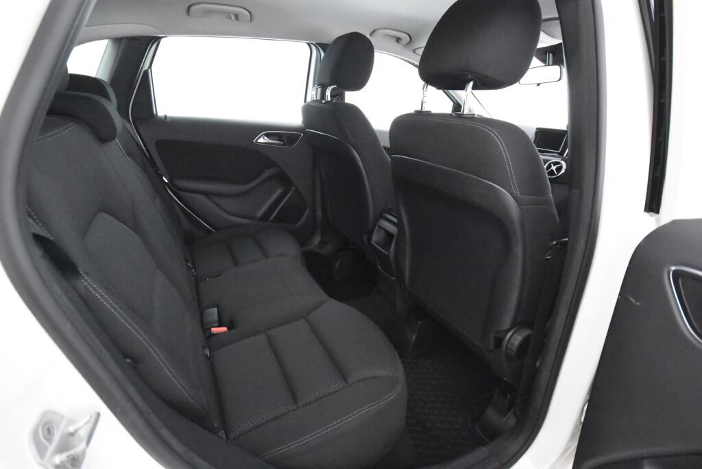 Mercedes-Benz B 2013 200 BE A Premium Business / Kaistavahti / Navigointi / Lohkolämmitin / Suomiauto