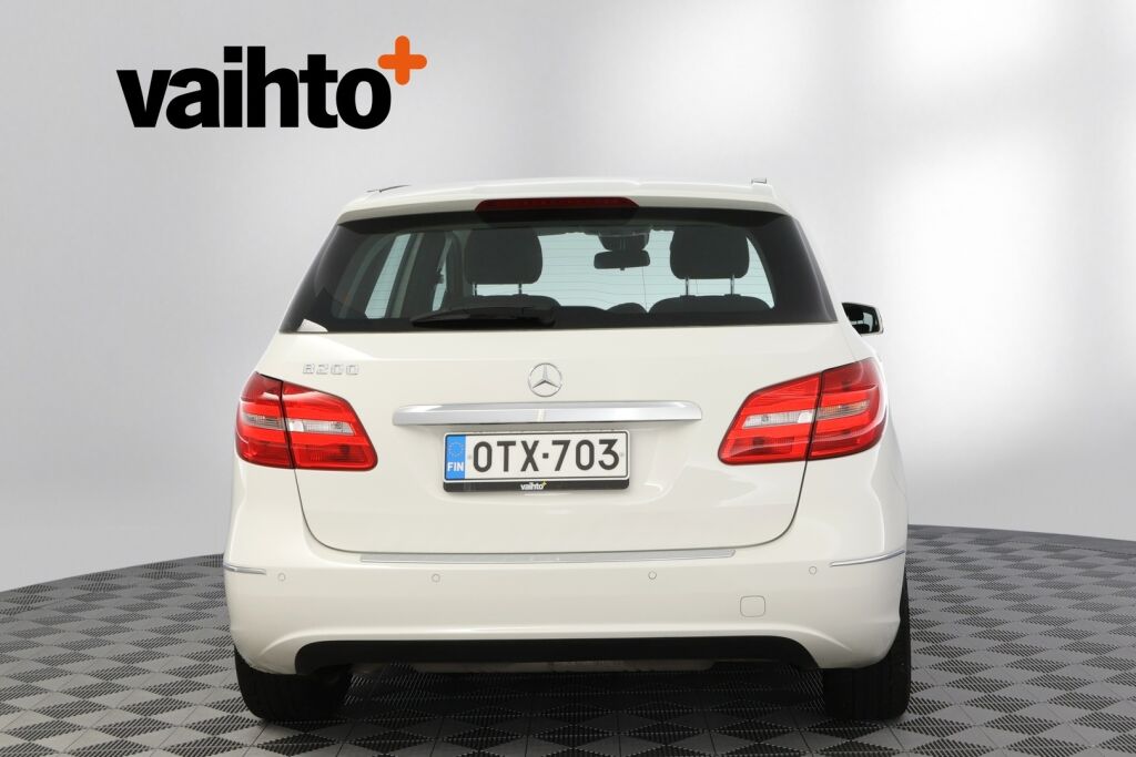 Mercedes-Benz B 2013 200 BE A Premium Business / Kaistavahti / Navigointi / Lohkolämmitin / Suomiauto