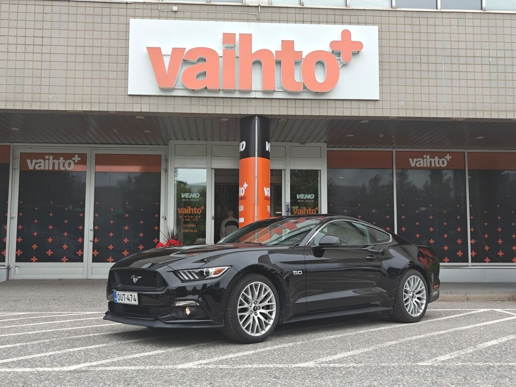 Ford Mustang 2016 5,0 V8 GT 418hv M6 Fastback / Performance Pack / Shaker Pro / Imastoidut istuimet / Huippusiisti