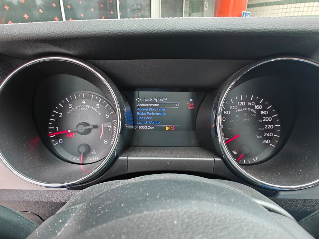 Ford Mustang 2016 5,0 V8 GT 418hv M6 Fastback / Performance Pack / Shaker Pro / Imastoidut istuimet / Huippusiisti