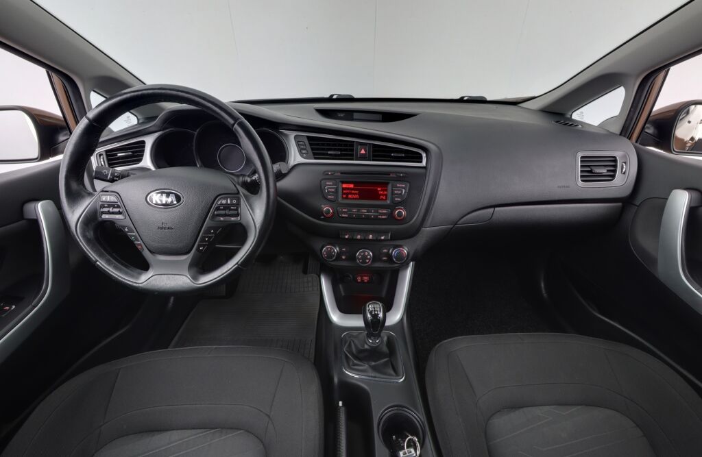 Kia cee'd 2015 1,4 ISG LX SW EcoDynamics