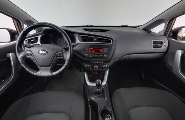 Kia cee'd 2015 1,4 ISG LX SW EcoDynamics