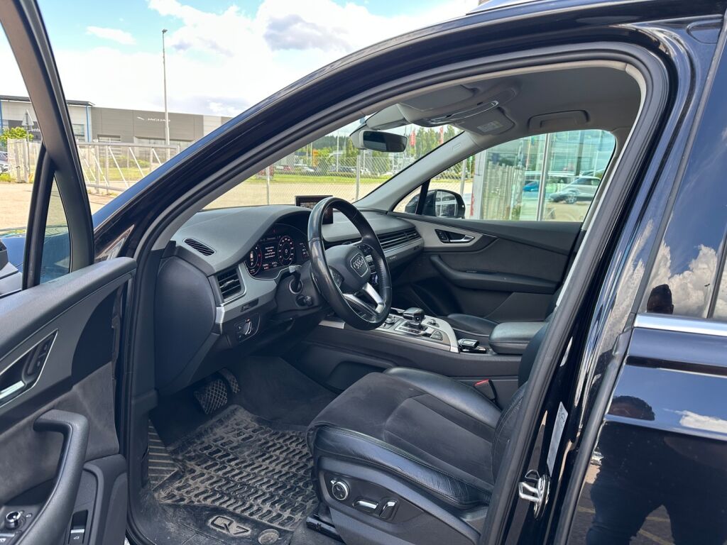 Audi Q7 2016 3,0 V6 TDI quattro tiptronic Business / Nelipyöräohjaus / Webasto / Vetokoukku / Navi /