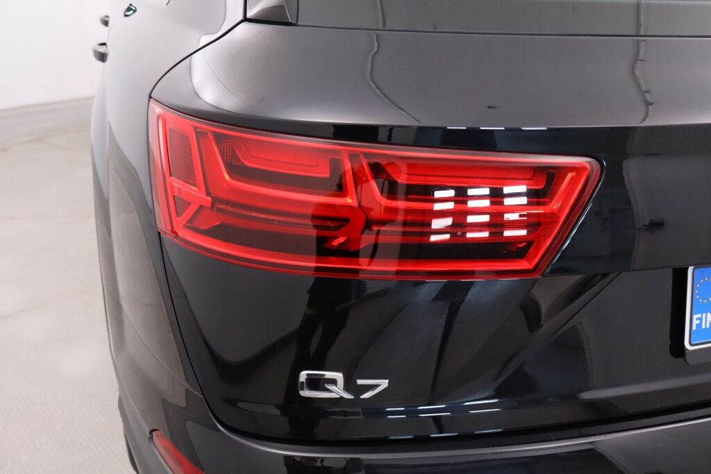 Audi Q7 2016 3,0 V6 TDI quattro tiptronic Business / Nelipyöräohjaus / Webasto / Vetokoukku / Navi /