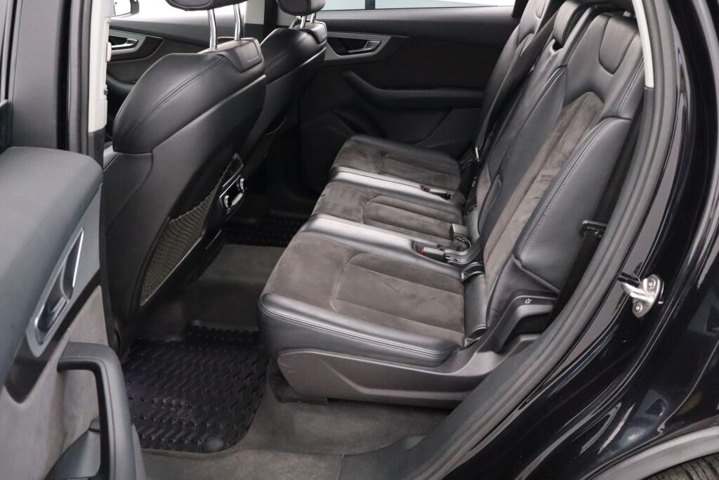 Audi Q7 2016 3,0 V6 TDI quattro tiptronic Business / Nelipyöräohjaus / Webasto / Vetokoukku / Navi /
