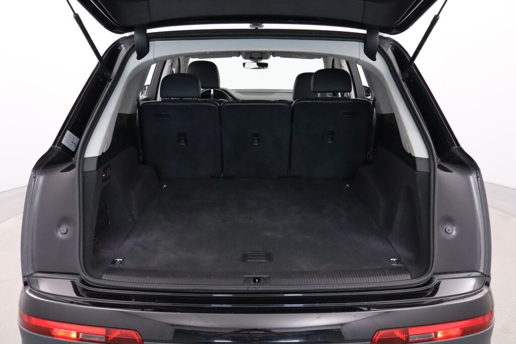 Audi Q7 2016 3,0 V6 TDI quattro tiptronic Business / Nelipyöräohjaus / Webasto / Vetokoukku / Navi /