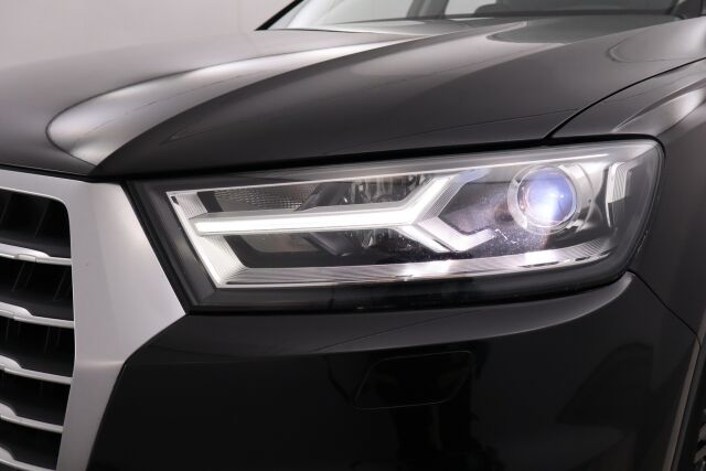 Audi Q7 2016 3,0 V6 TDI quattro tiptronic Business / Nelipyöräohjaus / Webasto / Vetokoukku / Navi /