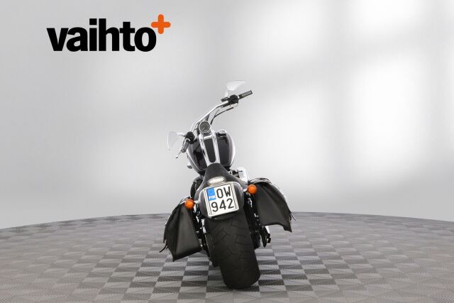 Harley-Davidson SOFTAIL 2009 Tyylikäs ja vähän ajettu FXCWC Rocker C / 1600cc moottori / Laukut / Lisäkromit /
