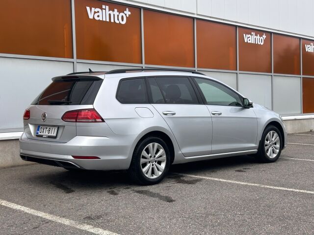 Volkswagen Golf 2019 Variant Comfortline 1,0 TSI 85 kW (115 hv) DSG-automaatti / Jakopää tehty / ACC / Webasto / Kamera / Tutkat
