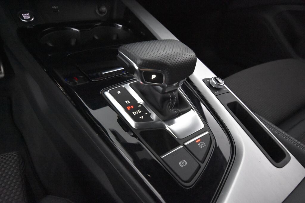 Audi A4 2022 Avant Business 40 TDI 150 kW MHEV quattro S tronic / Adapt. vakkari / P. kamera / Digimittaristo /