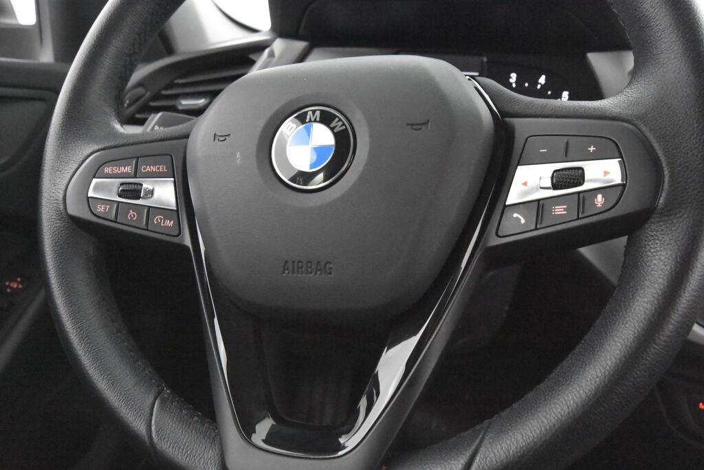 BMW 118 2020 F40 Hatchback 118i A Business / Led-ajovalot / Urheiluistuimet