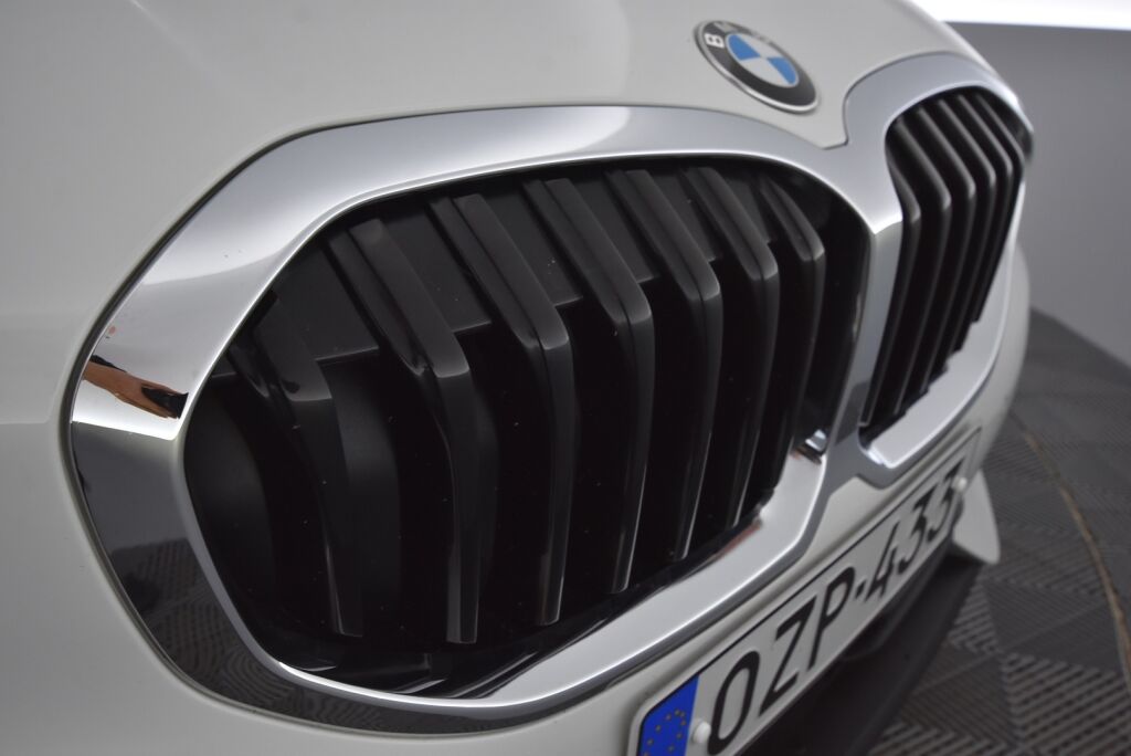 BMW 118 2020 F40 Hatchback 118i A Business / Led-ajovalot / Urheiluistuimet