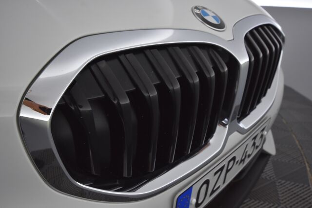 BMW 118 2020 F40 Hatchback 118i A Business / Led-ajovalot / Urheiluistuimet