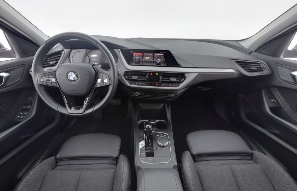 BMW 118 2020 F40 Hatchback 118i A Business / Led-ajovalot / Urheiluistuimet