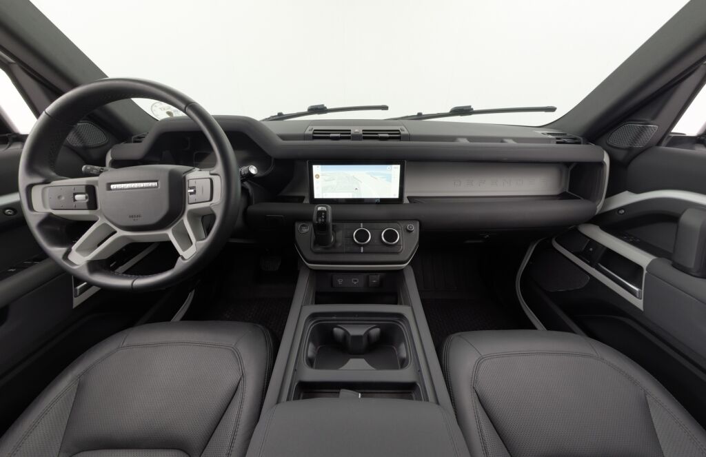 Land Rover Defender 2023 110 P400e Plug-in Hybrid SE 23,5MY / Matrix LED / Meridian® / Navi / Lämmitettävä ohjauspyörä / Webasto