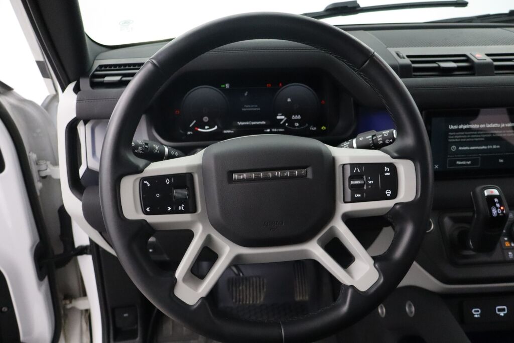 Land Rover Defender 2023 110 P400e Plug-in Hybrid SE 23,5MY / Matrix LED / Meridian® / Navi / Lämmitettävä ohjauspyörä / Webasto
