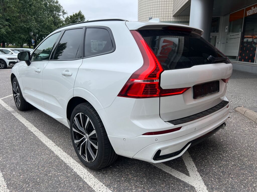 VOLVO XC60 2023 T8 AWD Long Range High Performance Plus Black Edition aut. / Vetokoukku / Harman&Kardon / KeylessGo / Sport muistipenkit /