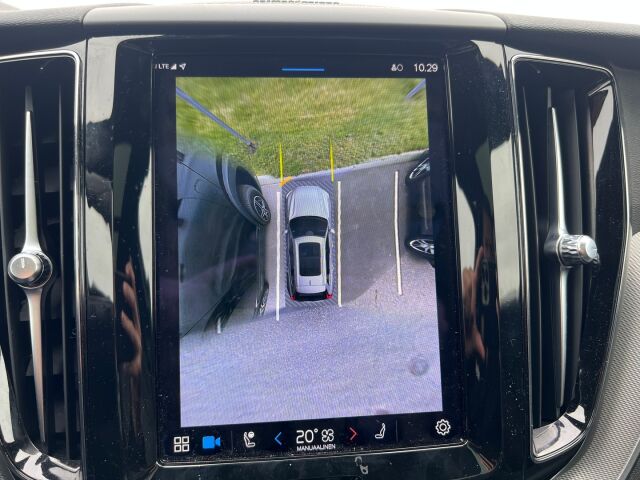 VOLVO XC60 2023 T8 AWD Long Range High Performance Plus Black Edition aut. / Vetokoukku / Harman&Kardon / KeylessGo / Sport muistipenkit /