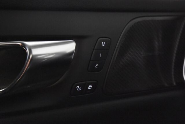 VOLVO V60 2023 T6 AWD Long Range Plus Dark / Harman Kardon / ACC / BLIS / Muistipenkit - RAHOITUS TÄHÄN AUTOON VAIN 3.99% - 