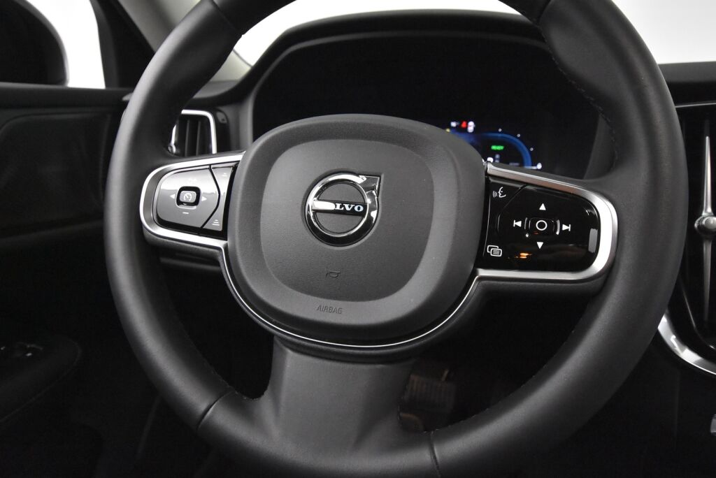 VOLVO V60 2023 T6 AWD Long Range Plus Dark / Harman Kardon / ACC / BLIS / Muistipenkit - RAHOITUS TÄHÄN AUTOON VAIN 3.99% - 