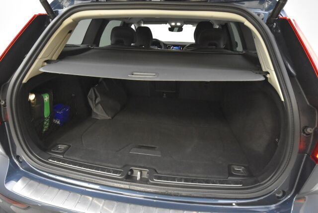 VOLVO V60 2023 T6 AWD Long Range Plus Dark / Harman Kardon / ACC / BLIS / Muistipenkit - RAHOITUS TÄHÄN AUTOON VAIN 3.99% - 