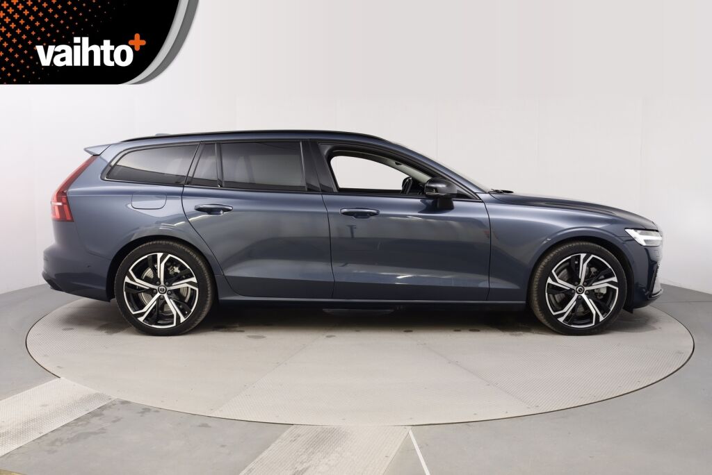 VOLVO V60 2023 T6 AWD Long Range Plus Dark / Harman Kardon / ACC / BLIS / Muistipenkit - RAHOITUS TÄHÄN AUTOON VAIN 3.99% - 