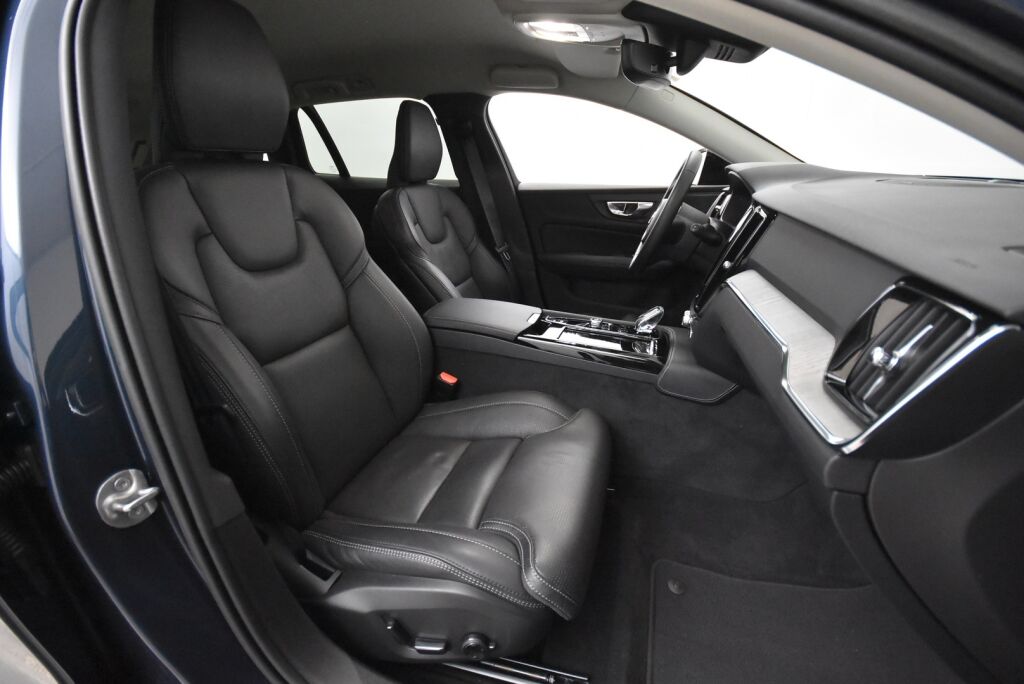 VOLVO V60 2023 T6 AWD Long Range Plus Dark / Harman Kardon / ACC / BLIS / Muistipenkit - RAHOITUS TÄHÄN AUTOON VAIN 3.99% - 