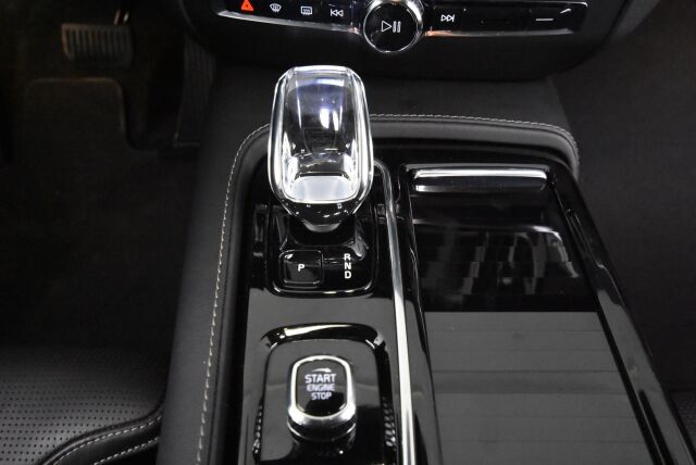 VOLVO V60 2023 T6 AWD Long Range Plus Dark / Harman Kardon / ACC / BLIS / Muistipenkit - RAHOITUS TÄHÄN AUTOON VAIN 3.99% - 