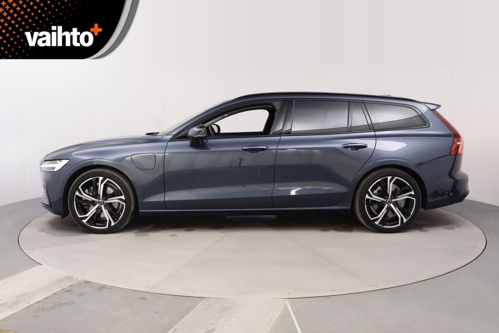 VOLVO V60 2023 T6 AWD Long Range Plus Dark / Harman Kardon / ACC / BLIS / Muistipenkit - RAHOITUS TÄHÄN AUTOON VAIN 3.99% - 