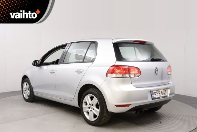 Volkswagen Golf 2010 Comfortline 2,0 TDI 103 kW (140 hv) 4MOTION 4-ovinen / Suomiauto /  Mootorilämmitin /