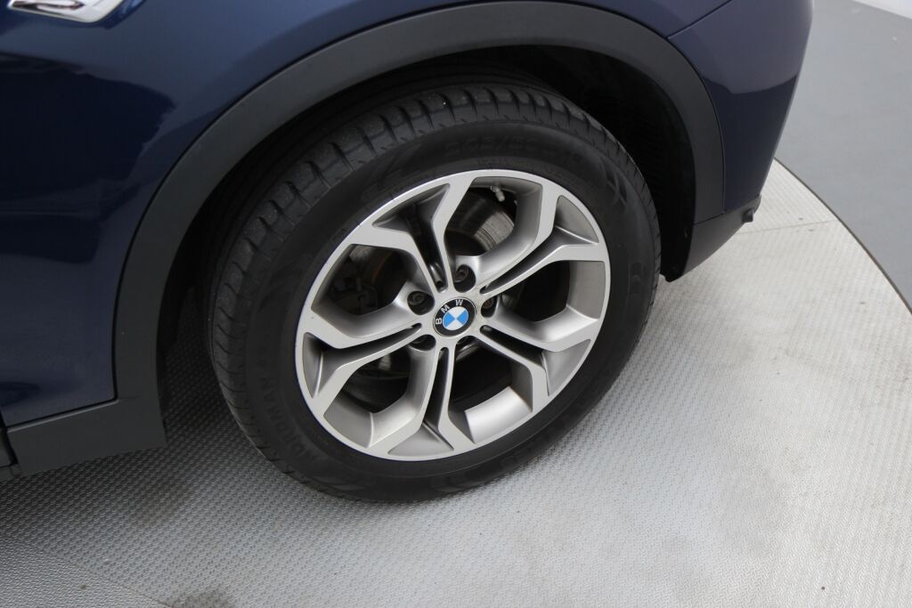 BMW X3 2014 F25 xDrive20d TwinPower Turbo A / HiFi / Nahat / Kamera / Vetokoukku