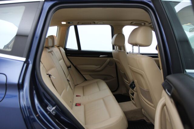 BMW X3 2014 F25 xDrive20d TwinPower Turbo A / HiFi / Nahat / Kamera / Vetokoukku