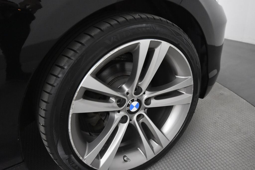 BMW 118 2015 F20 Hatchback 118i A Business / Led-valot / Tutkat takana / Urheiluistuimet