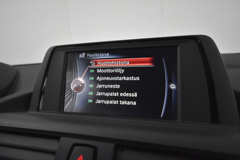 BMW 118 2015 F20 Hatchback 118i A Business / Led-valot / Tutkat takana / Urheiluistuimet