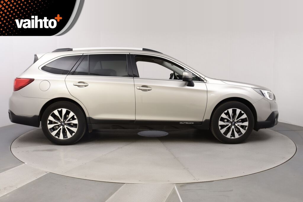 Subaru Outback 2015 2,5i Summit CVT / 1-Omisteinen / ACC / Harman & Kardon / Nahkaverhoilu / Navigointi / Peruutuskamera