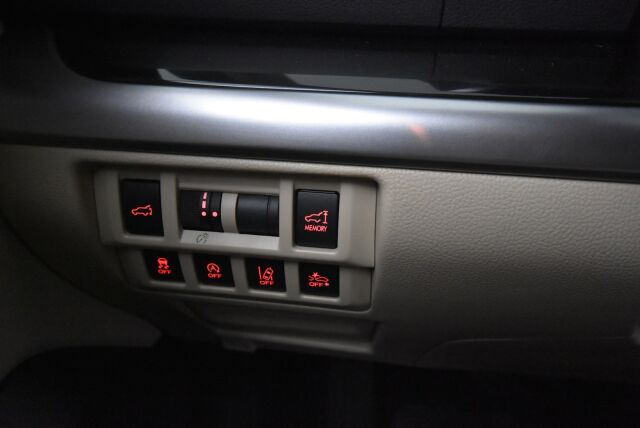 Subaru Outback 2015 2,5i Summit CVT / 1-Omisteinen / ACC / Harman & Kardon / Nahkaverhoilu / Navigointi / Peruutuskamera