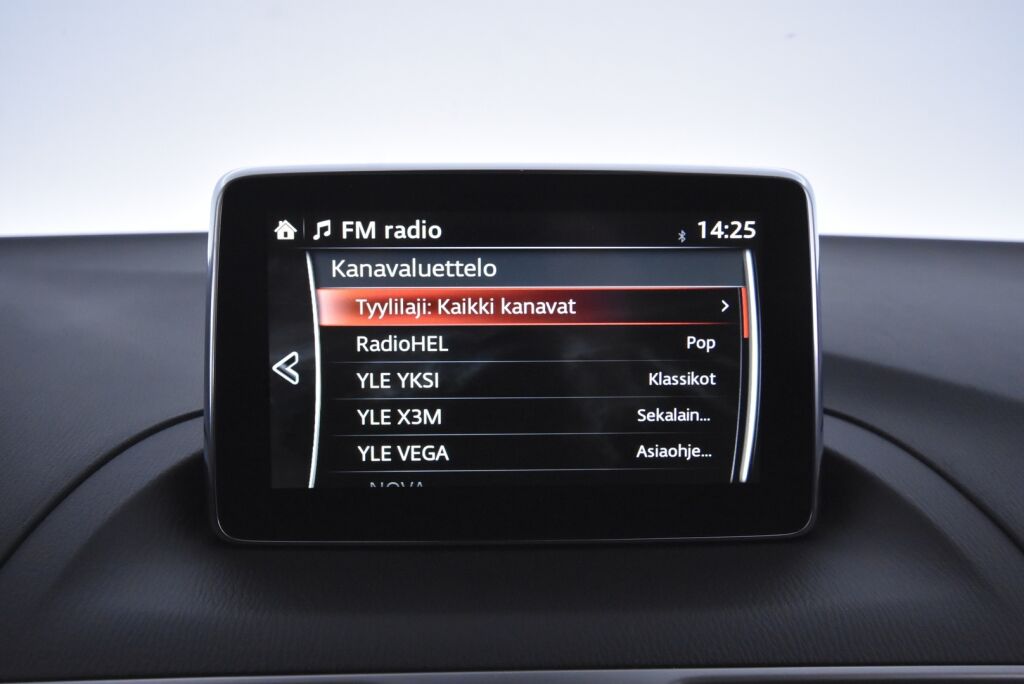 Mazda 3 2015 5HB 2,0 (120) SKYACTIV-G Premium Plus 6AT 5ov BP2 / Vakkari / Moottorilämmitin / Takatutka