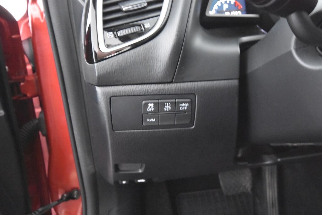 Mazda 3 2015 5HB 2,0 (120) SKYACTIV-G Premium Plus 6AT 5ov BP2 / Vakkari / Moottorilämmitin / Takatutka