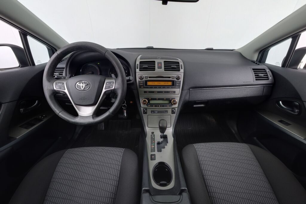 Toyota Avensis 2010 1,8 Valvematic Sol Edition 4ov Multidrive S / JUURI TULLUT / Suomiauto / Vakionopeudensäädin