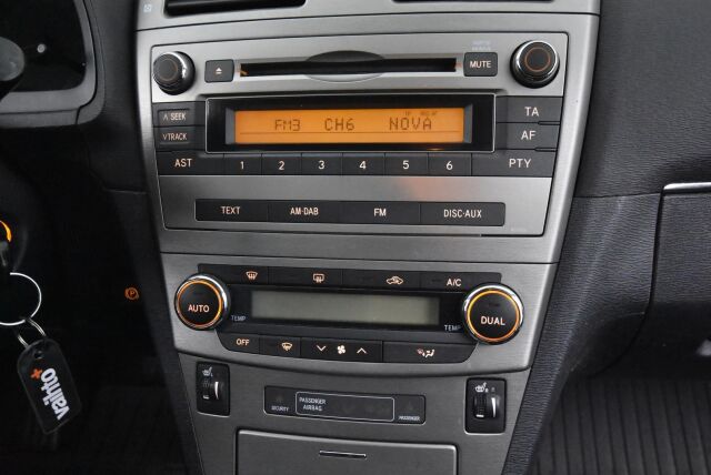 Toyota Avensis 2010 1,8 Valvematic Sol Edition 4ov Multidrive S / JUURI TULLUT / Suomiauto / Vakionopeudensäädin
