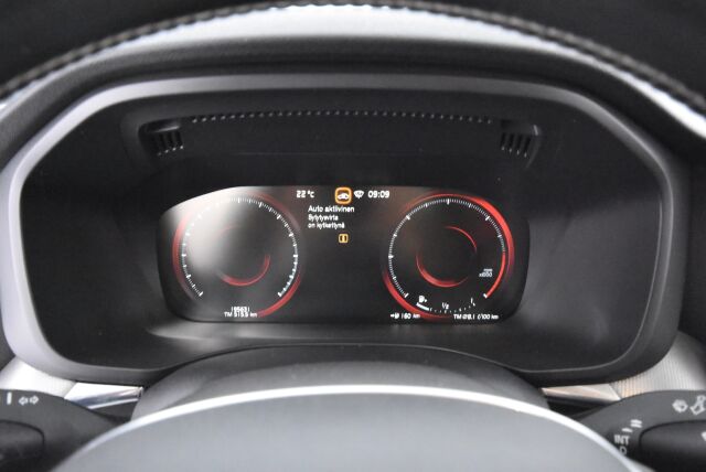 Volvo XC60 2017 D5 AWD R-Design aut / B&W / Panoraama / Navi / HUD / 360-kamera / Webasto /