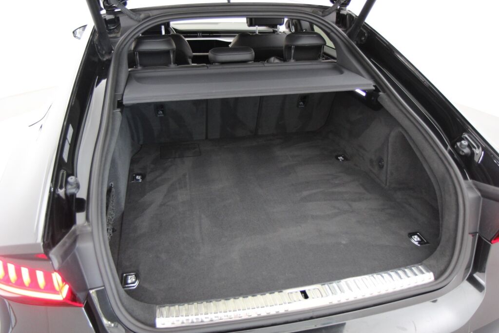 Audi A7 2020 Business Sport 50 TFSI e quattro S tronic / S line-paketti / Matrix / B&O / HUD / 360 kamera / Optiikka-paketti
