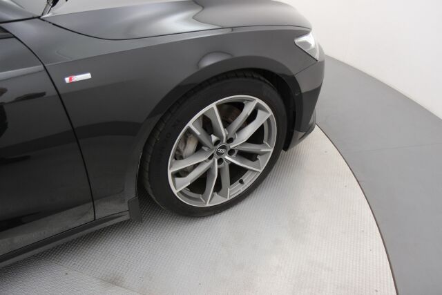 Audi A7 2020 Business Sport 50 TFSI e quattro S tronic / S line-paketti / Matrix / B&O / HUD / 360 kamera / Optiikka-paketti