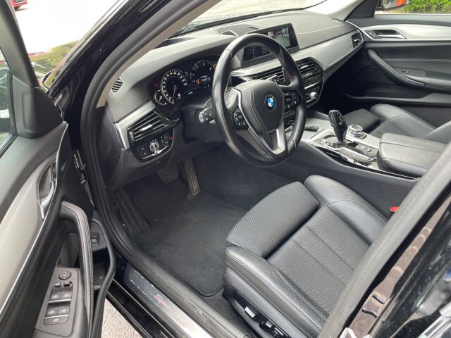 BMW 530 2017 G31 Touring 530d A xDrive Business / TULOSSA TAMPEREELLE