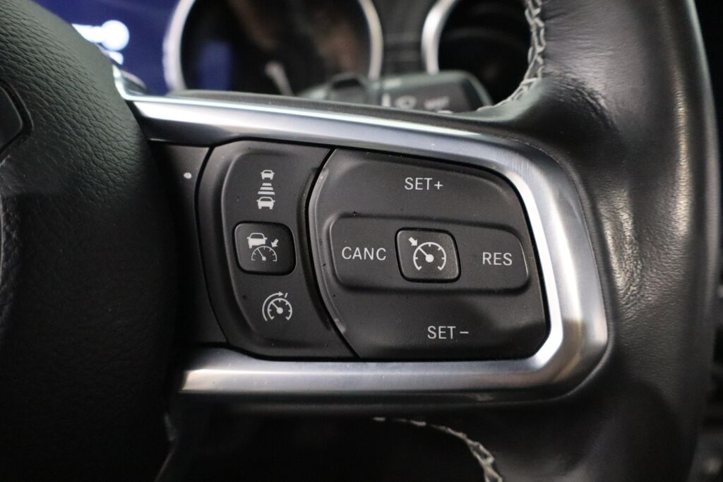 Jeep Wrangler 2021 Sahara 2.0 PHEV AT8 4x4 / Huippuhieno! / Avattava katto / Adap.vakkari / Nahat / BLIS / Etu ja taka kamera / Keyless / - RAHOITUS TÄHÄN AUTOON VAIN 3.99% - 